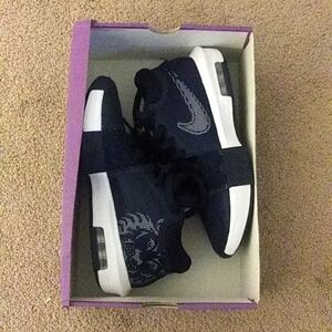 Lebron Witness VIII TB sz 8